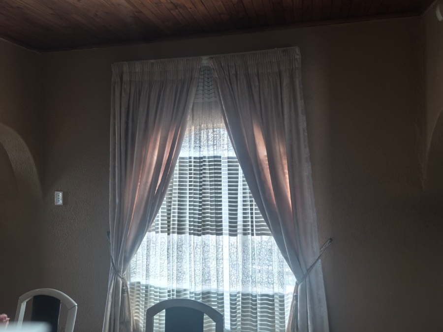 4 Bedroom Property for Sale in Witpoortjie Gauteng