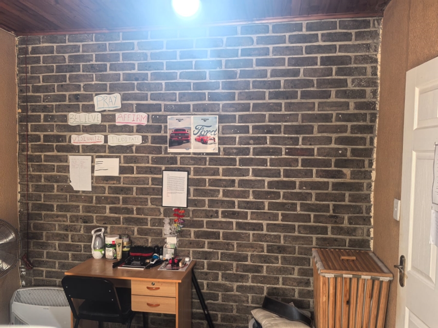 4 Bedroom Property for Sale in Witpoortjie Gauteng