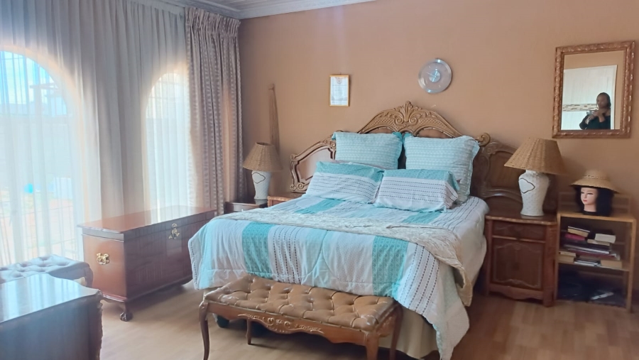 4 Bedroom Property for Sale in Witpoortjie Gauteng