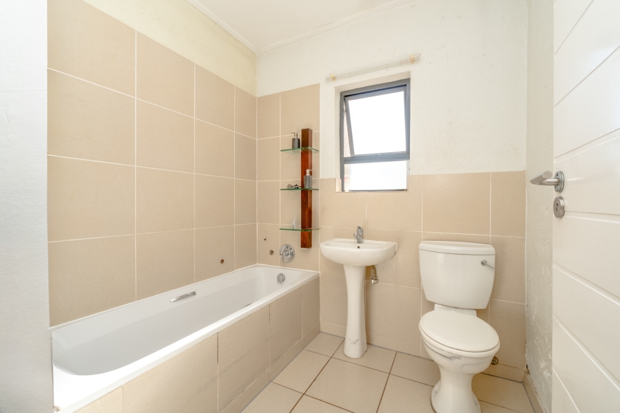 3 Bedroom Property for Sale in Jackal Creek Golf Estate Gauteng