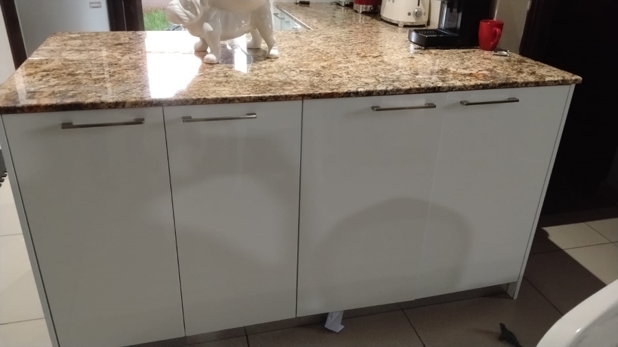 3 Bedroom Property for Sale in Wildtuinpark Gauteng