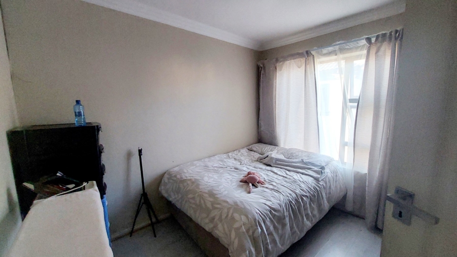 3 Bedroom Property for Sale in Wildtuinpark Gauteng
