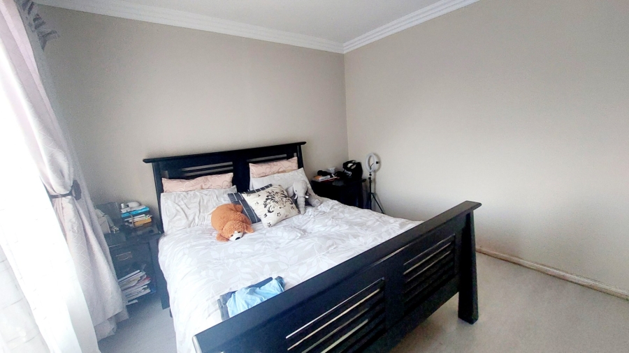3 Bedroom Property for Sale in Wildtuinpark Gauteng