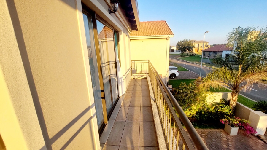 3 Bedroom Property for Sale in Wildtuinpark Gauteng