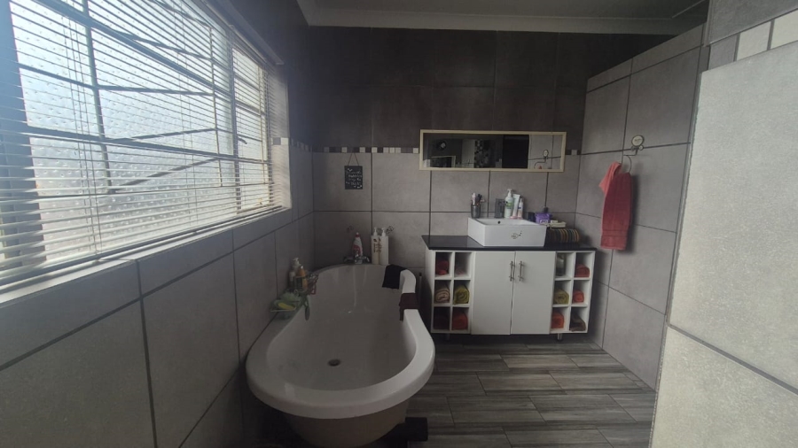 3 Bedroom Property for Sale in Krugersdorp North Gauteng