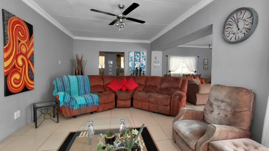 3 Bedroom Property for Sale in Tarlton Gauteng