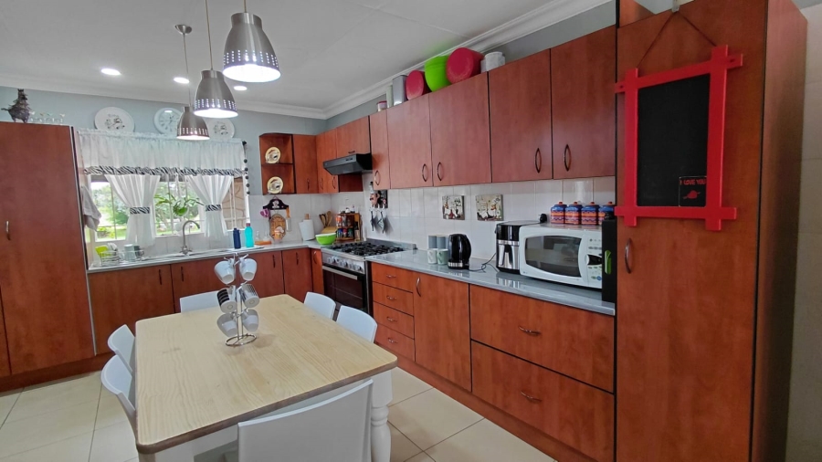 3 Bedroom Property for Sale in Tarlton Gauteng