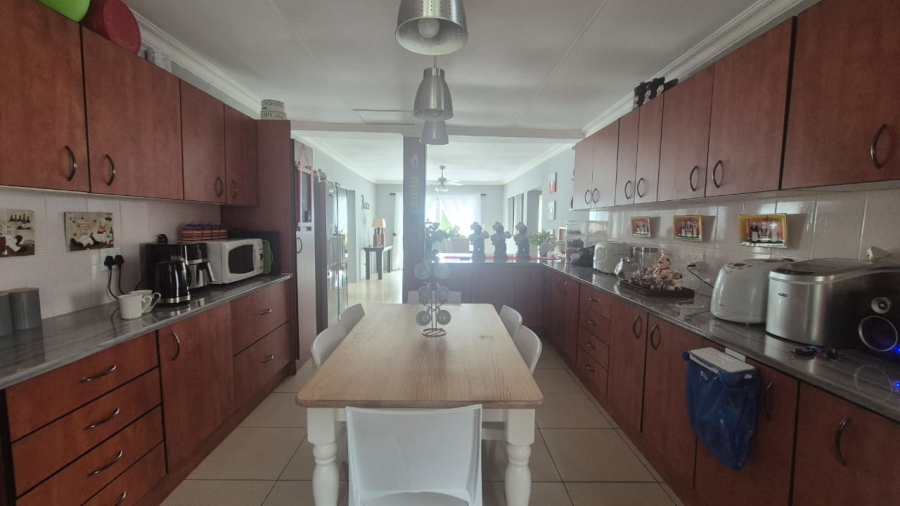 3 Bedroom Property for Sale in Tarlton Gauteng