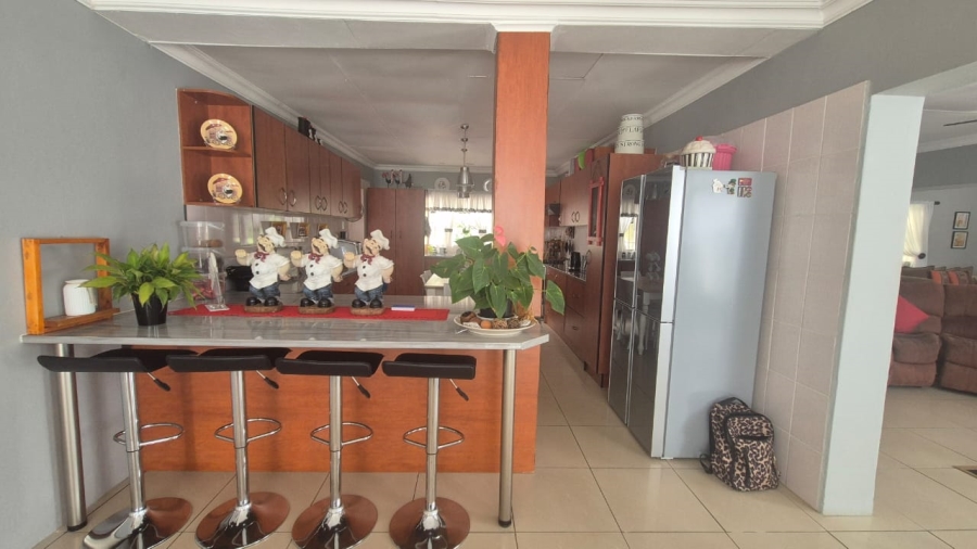 3 Bedroom Property for Sale in Tarlton Gauteng
