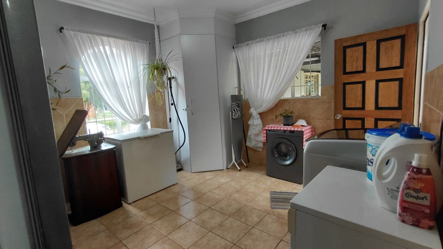 3 Bedroom Property for Sale in Tarlton Gauteng