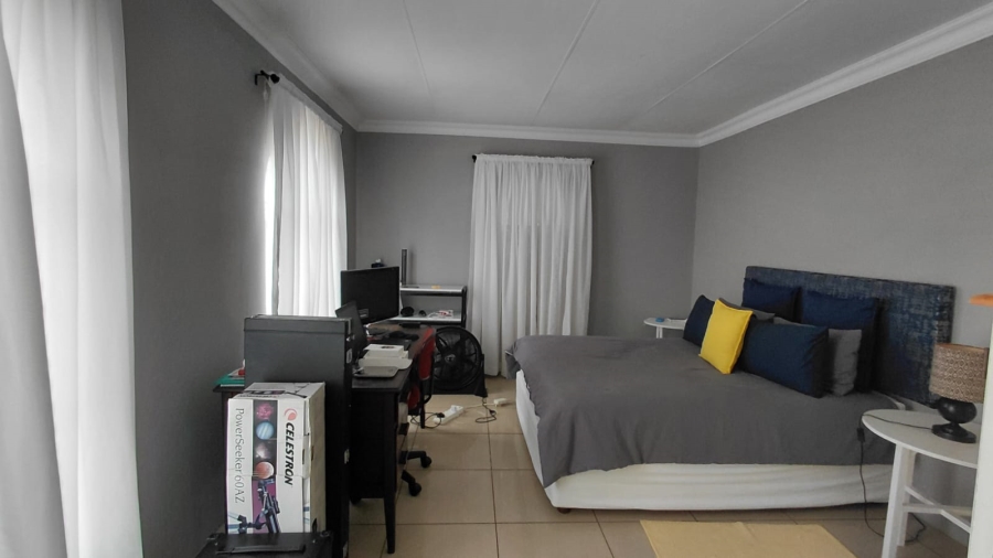 3 Bedroom Property for Sale in Tarlton Gauteng