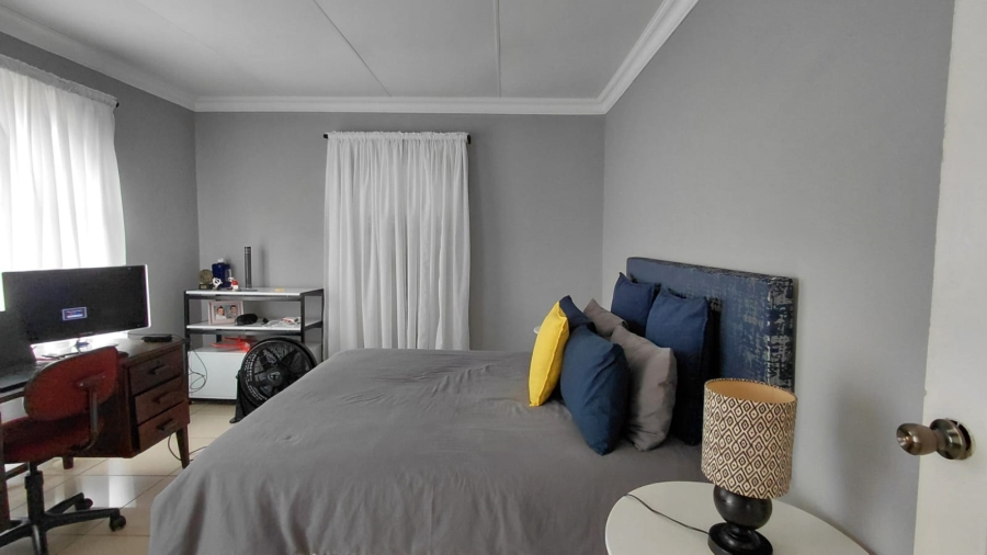 3 Bedroom Property for Sale in Tarlton Gauteng