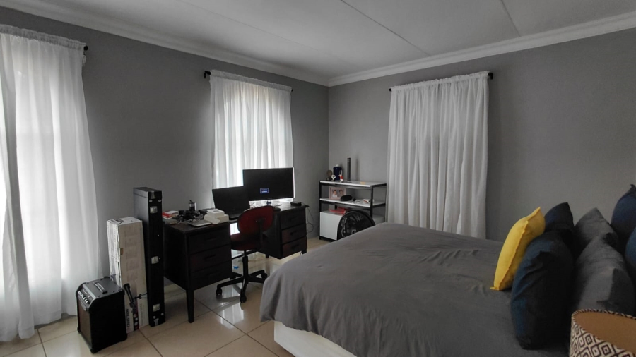 3 Bedroom Property for Sale in Tarlton Gauteng