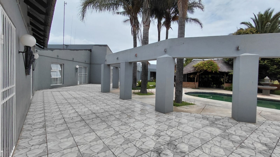 3 Bedroom Property for Sale in Tarlton Gauteng