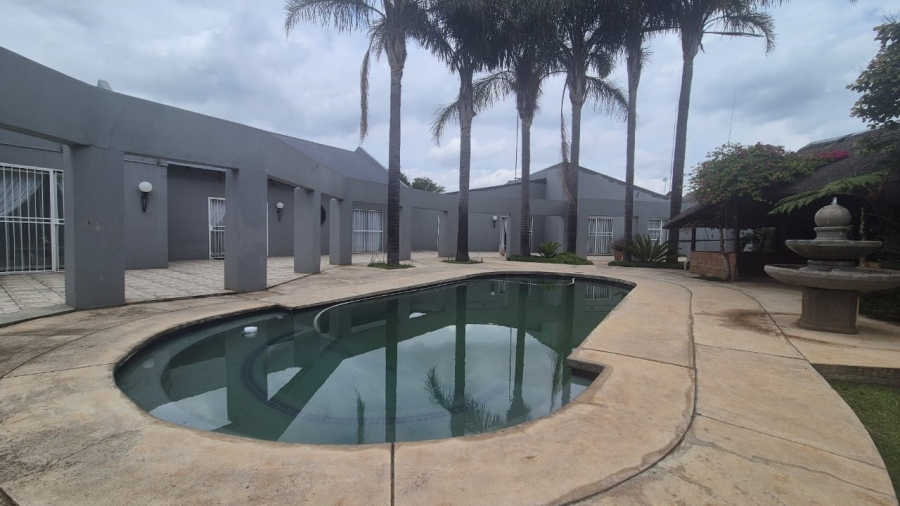 3 Bedroom Property for Sale in Tarlton Gauteng