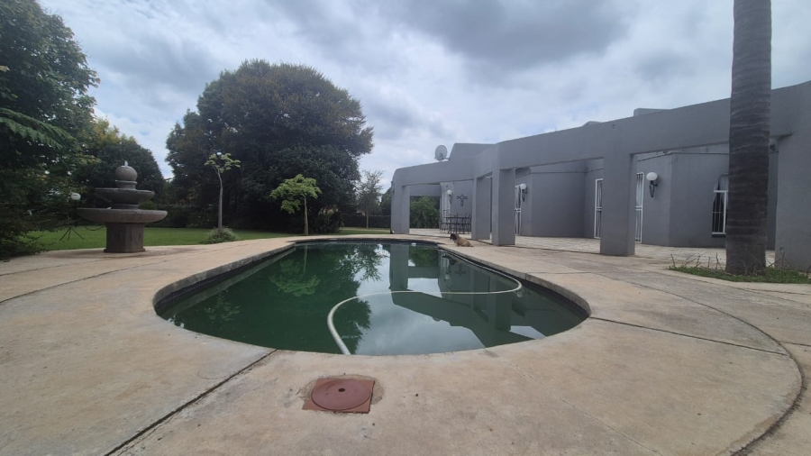 3 Bedroom Property for Sale in Tarlton Gauteng
