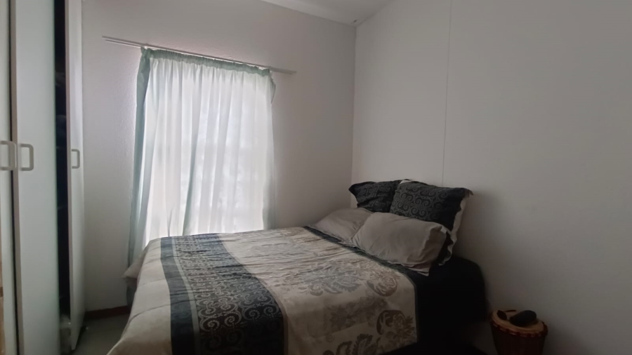 2 Bedroom Property for Sale in Aureus Gauteng