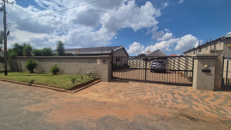 4 Bedroom Property for Sale in Randgate Gauteng
