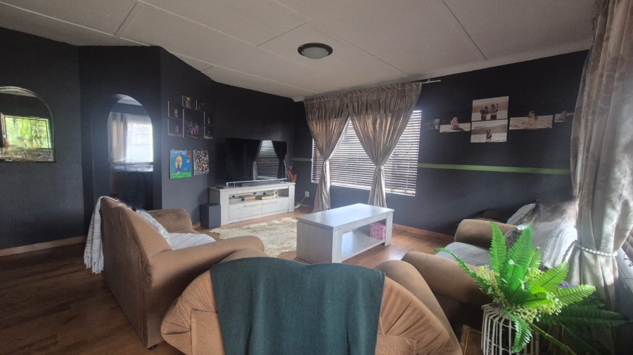 4 Bedroom Property for Sale in Randgate Gauteng