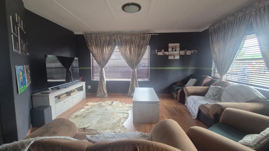 4 Bedroom Property for Sale in Randgate Gauteng