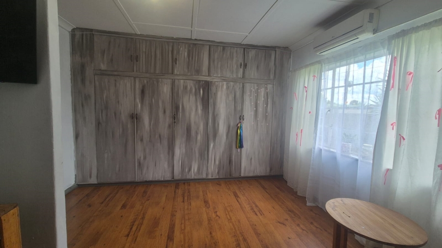 4 Bedroom Property for Sale in Randgate Gauteng