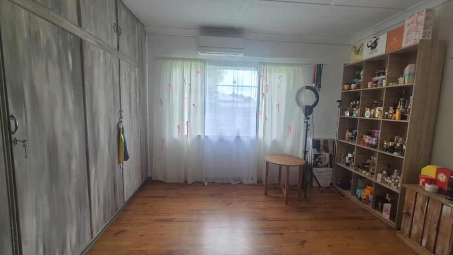 4 Bedroom Property for Sale in Randgate Gauteng