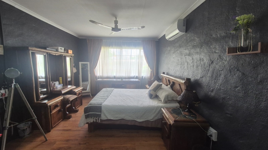 4 Bedroom Property for Sale in Randgate Gauteng