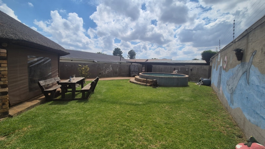 4 Bedroom Property for Sale in Randgate Gauteng