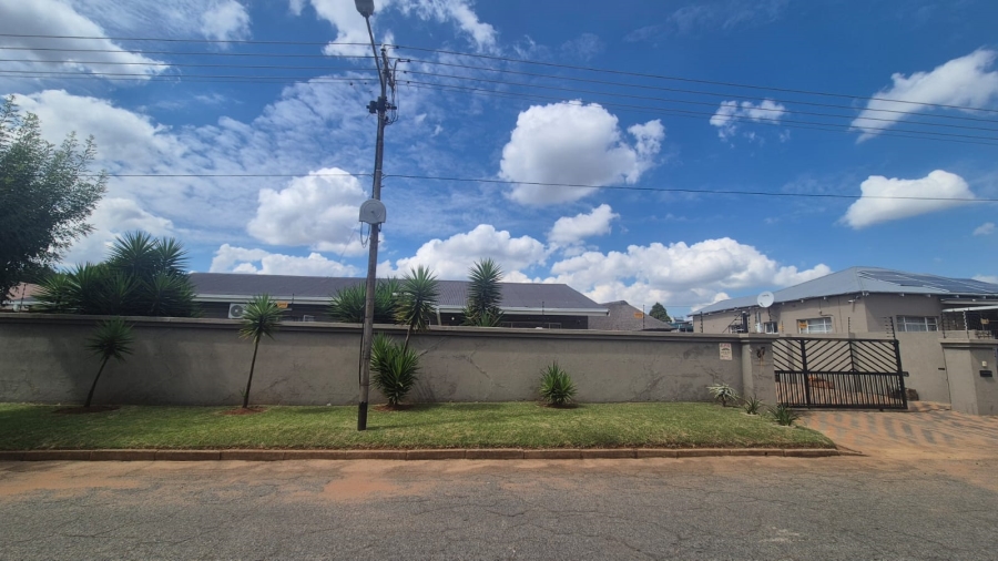 4 Bedroom Property for Sale in Randgate Gauteng