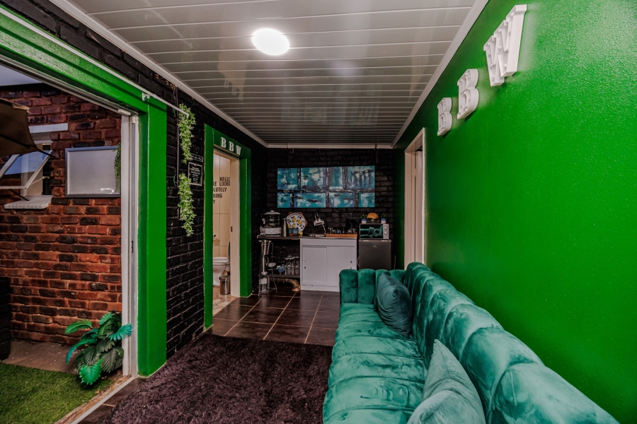 4 Bedroom Property for Sale in Wilro Park Gauteng