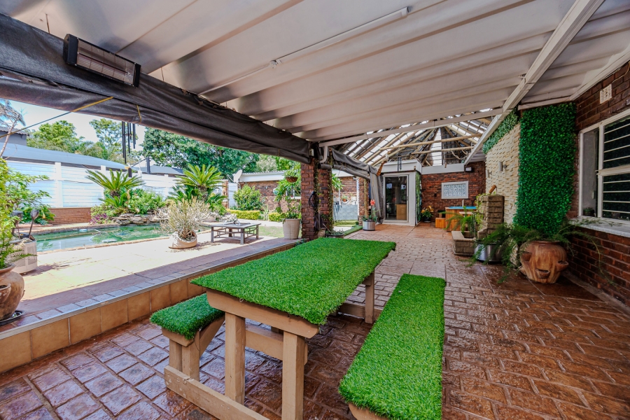 4 Bedroom Property for Sale in Wilro Park Gauteng