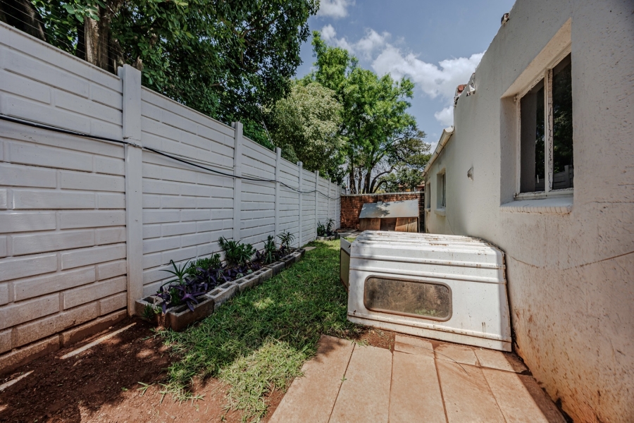 4 Bedroom Property for Sale in Wilro Park Gauteng