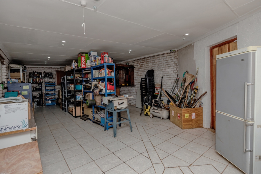 4 Bedroom Property for Sale in Wilro Park Gauteng