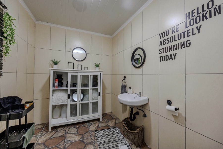 4 Bedroom Property for Sale in Wilro Park Gauteng