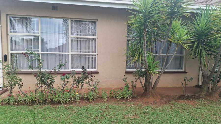 3 Bedroom Property for Sale in Westonaria Gauteng
