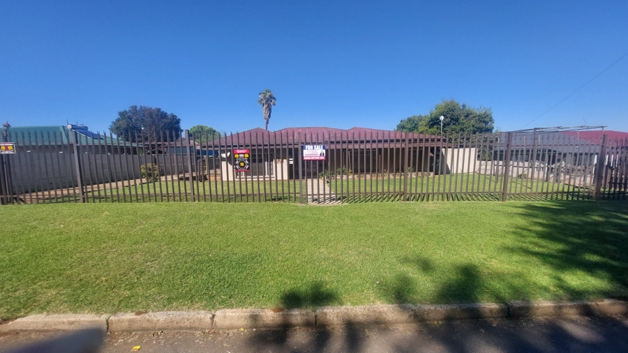 3 Bedroom Property for Sale in Homelake Gauteng