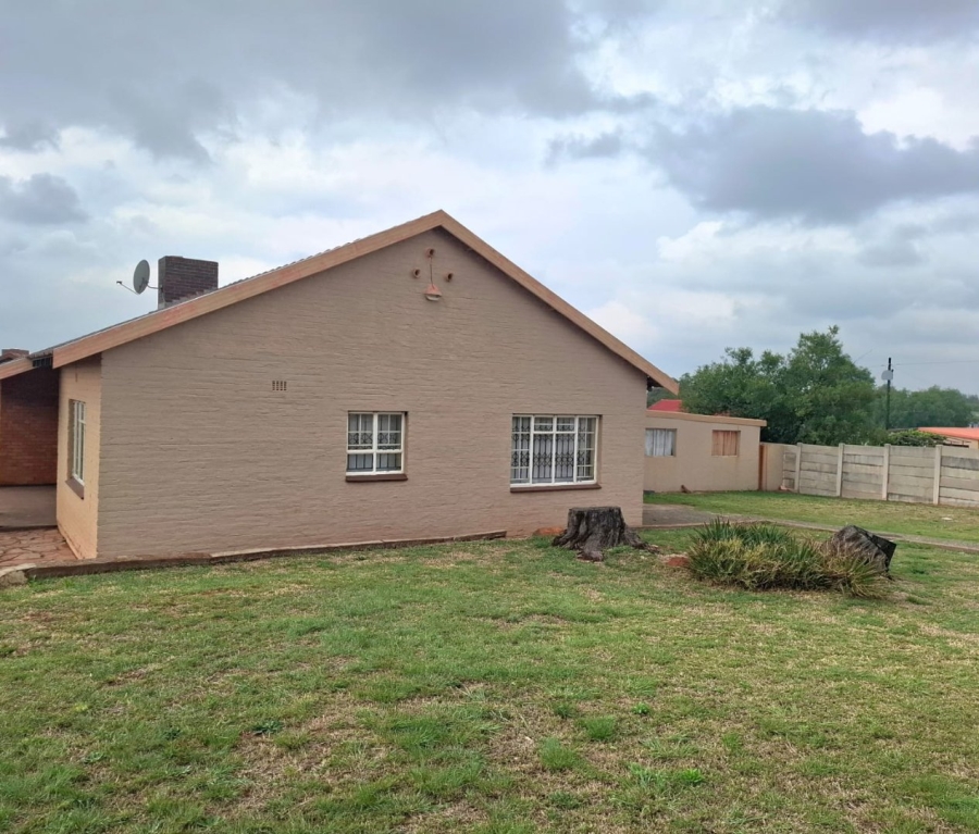 3 Bedroom Property for Sale in Hillshaven Gauteng