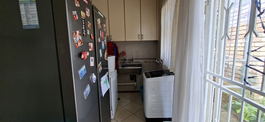 3 Bedroom Property for Sale in Wentworth Park Gauteng