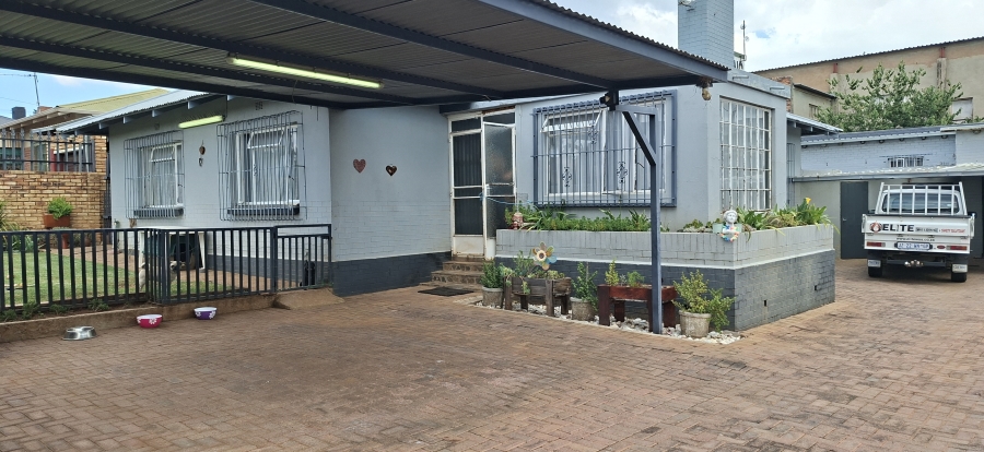 3 Bedroom Property for Sale in Wentworth Park Gauteng