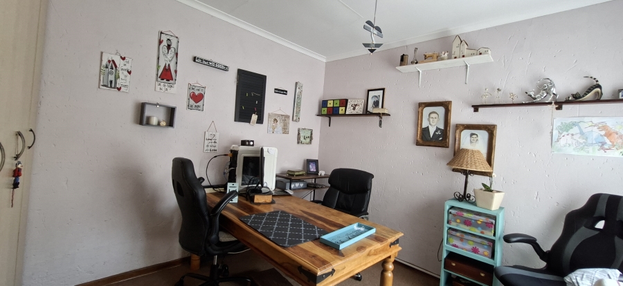 3 Bedroom Property for Sale in Noordheuwel Gauteng