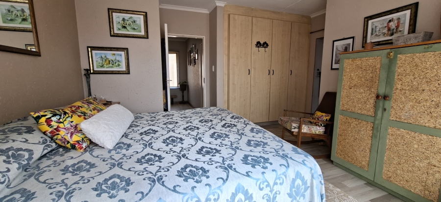 3 Bedroom Property for Sale in Noordheuwel Gauteng