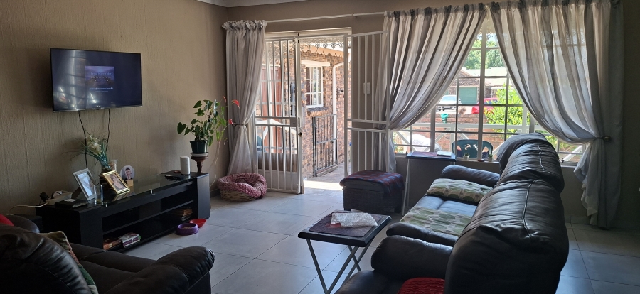 2 Bedroom Property for Sale in Krugersdorp North Gauteng