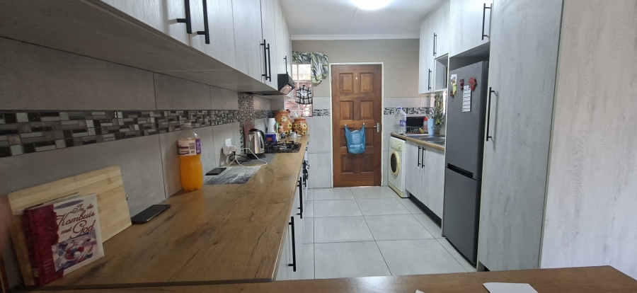 2 Bedroom Property for Sale in Krugersdorp North Gauteng
