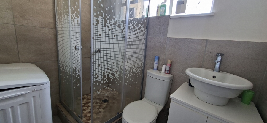 2 Bedroom Property for Sale in Wentworth Park Gauteng