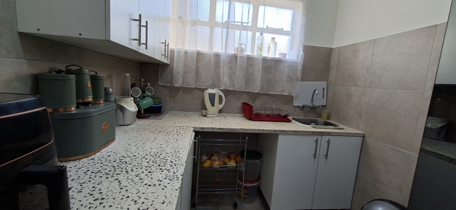 2 Bedroom Property for Sale in Wentworth Park Gauteng