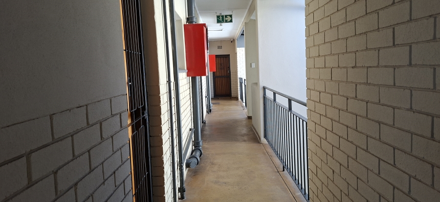 2 Bedroom Property for Sale in Wentworth Park Gauteng