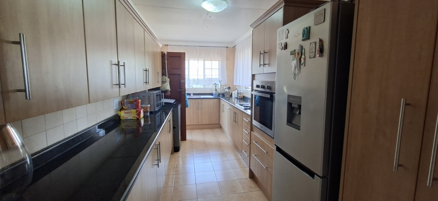 3 Bedroom Property for Sale in Noordheuwel Gauteng