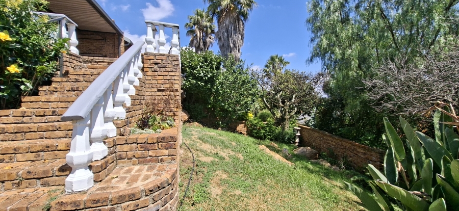 3 Bedroom Property for Sale in Noordheuwel Gauteng