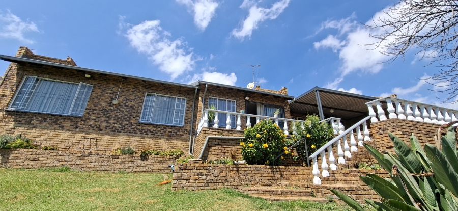 3 Bedroom Property for Sale in Noordheuwel Gauteng