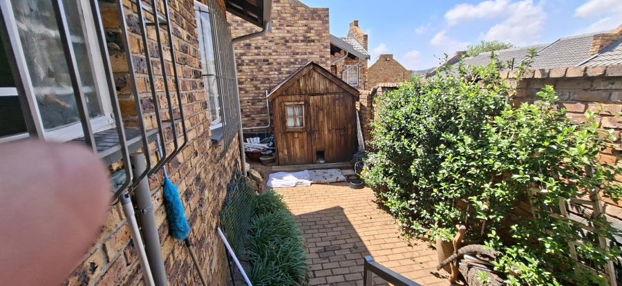 3 Bedroom Property for Sale in Noordheuwel Gauteng